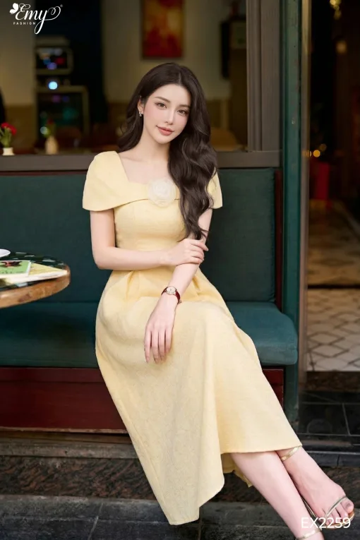 EX2259 Đầm Xoè Kem Tweed Cổ Cách Điệu