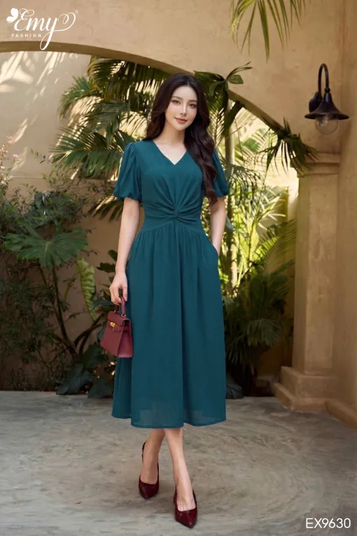 EX9630 Đầm Xoè Voan Xanh Cổ V Đắp