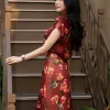 V4114 Chân Váy A Ngắn Taffta Nền Nâu Hoa Đỏ