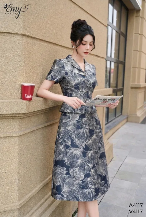 A4117 Áo Peplum Gấm Nền Xanh HT Hoa Xám
