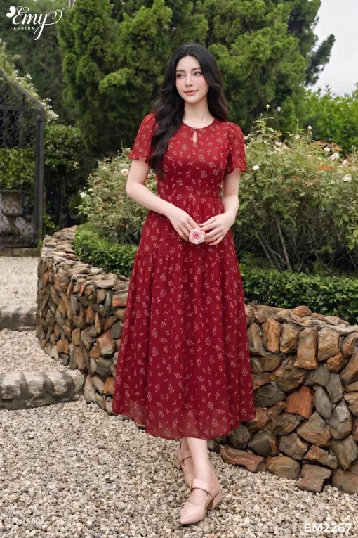 EM2267 Đầm Xoè Đũi Tơ Đỏ HT Hoa Trắng