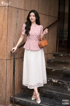 A4109 Áo Peplum Linen Xược Hồng Đất Chấm Bi
