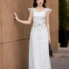 EM9816 Đầm Xòe Tơ Bi Trắng Tay Cánh Tiên