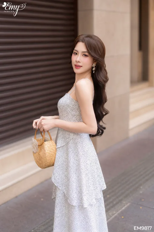 EM9817 Đầm Xòe Xếp Tầng Vải Mango Bi 2 Dây