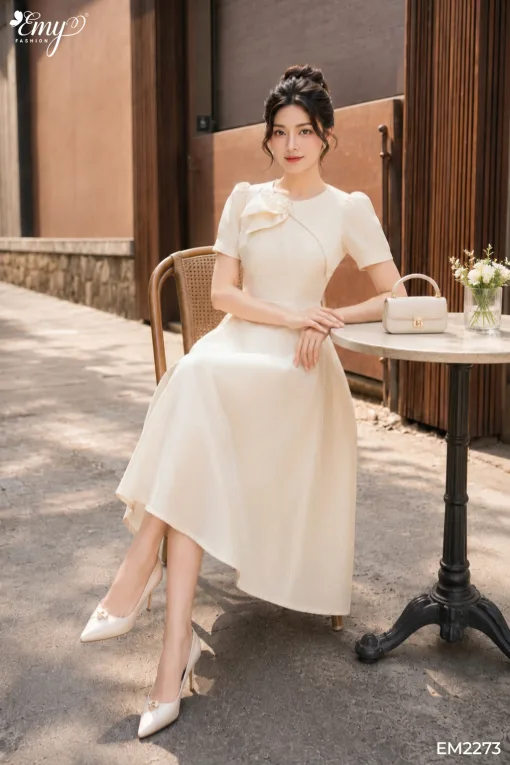 EM2273 Đầm Xòe Taffta Phối Nơ Cổ Đính Đá