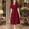 EM9827 Đầm Suông Tafta Đỏ