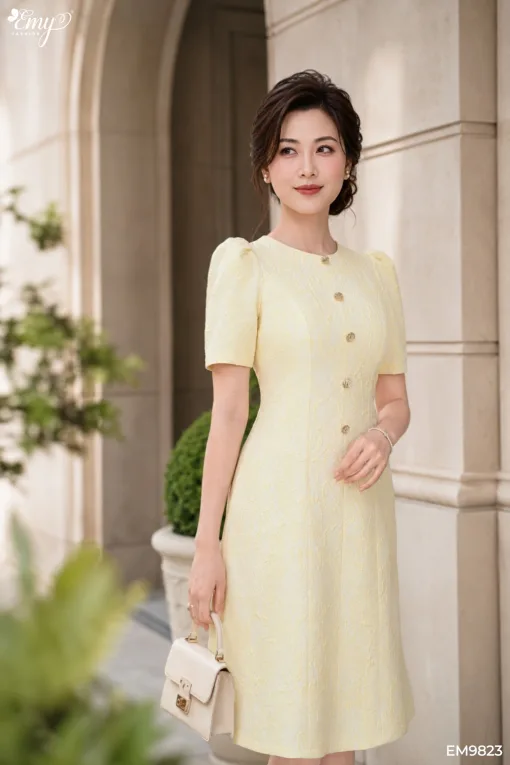 EM9823 Đầm Suông A Gấm Xốp Hoa