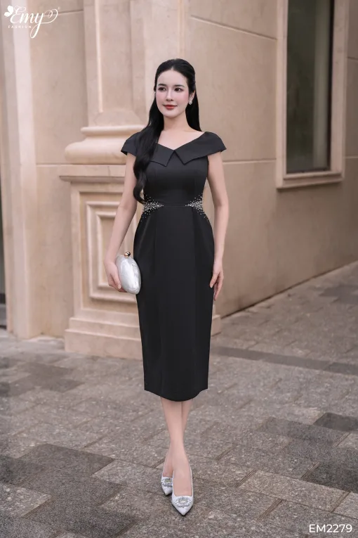 Đầm body dự tiệc đen EM2279