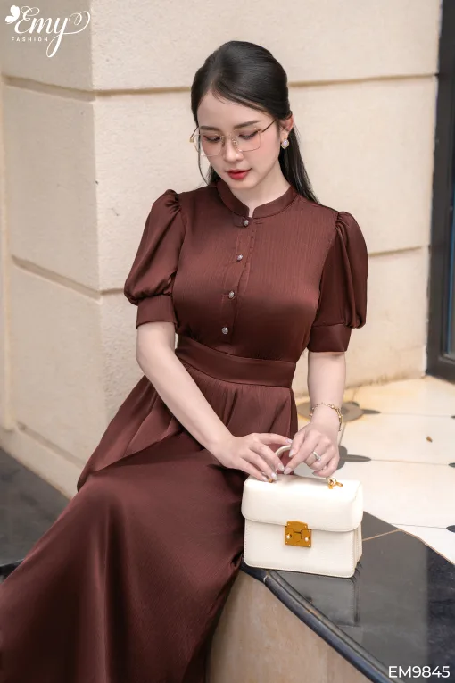 EM9845 Đầm Xòe Tơ Gân Đỏ Rượu Tay Phồng